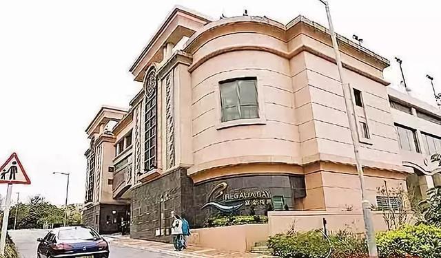 香港明星居住揭秘,高科技住宅的魅力与体验之旅