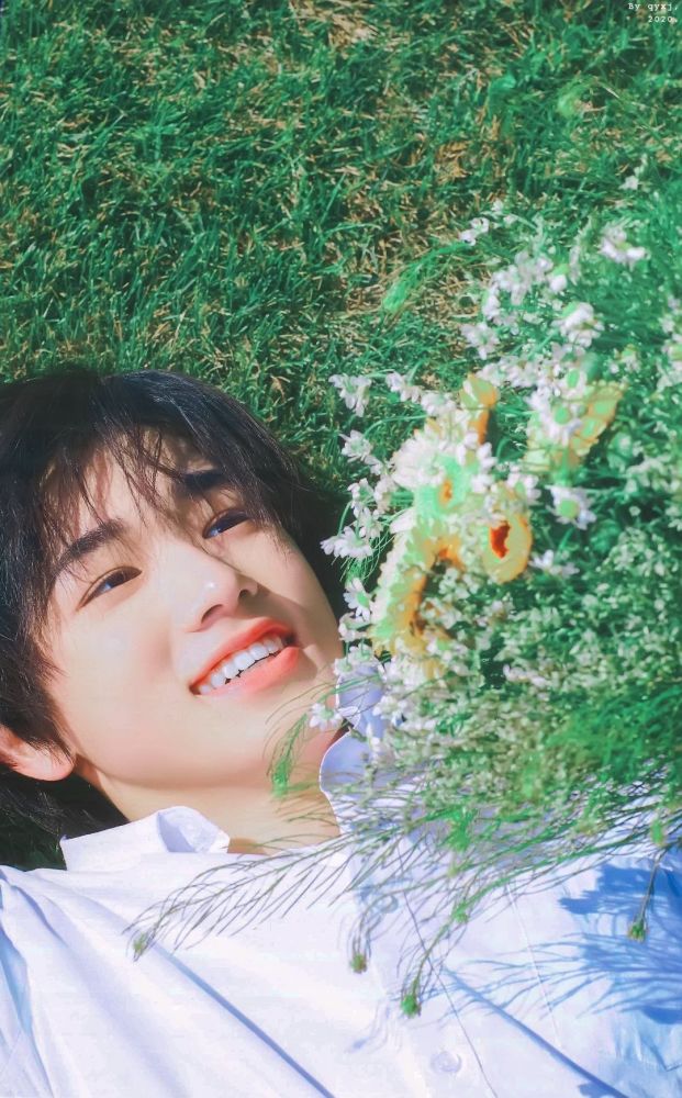 宋亚轩电脑壁纸最新