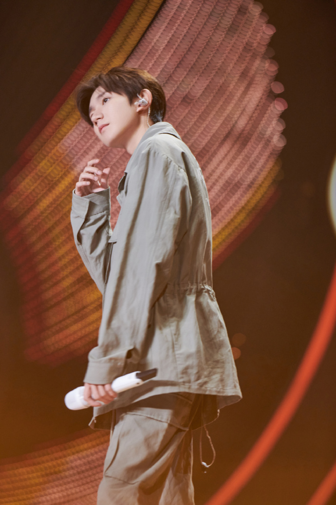 王源新歌我们的歌，流行音乐新篇章开启！