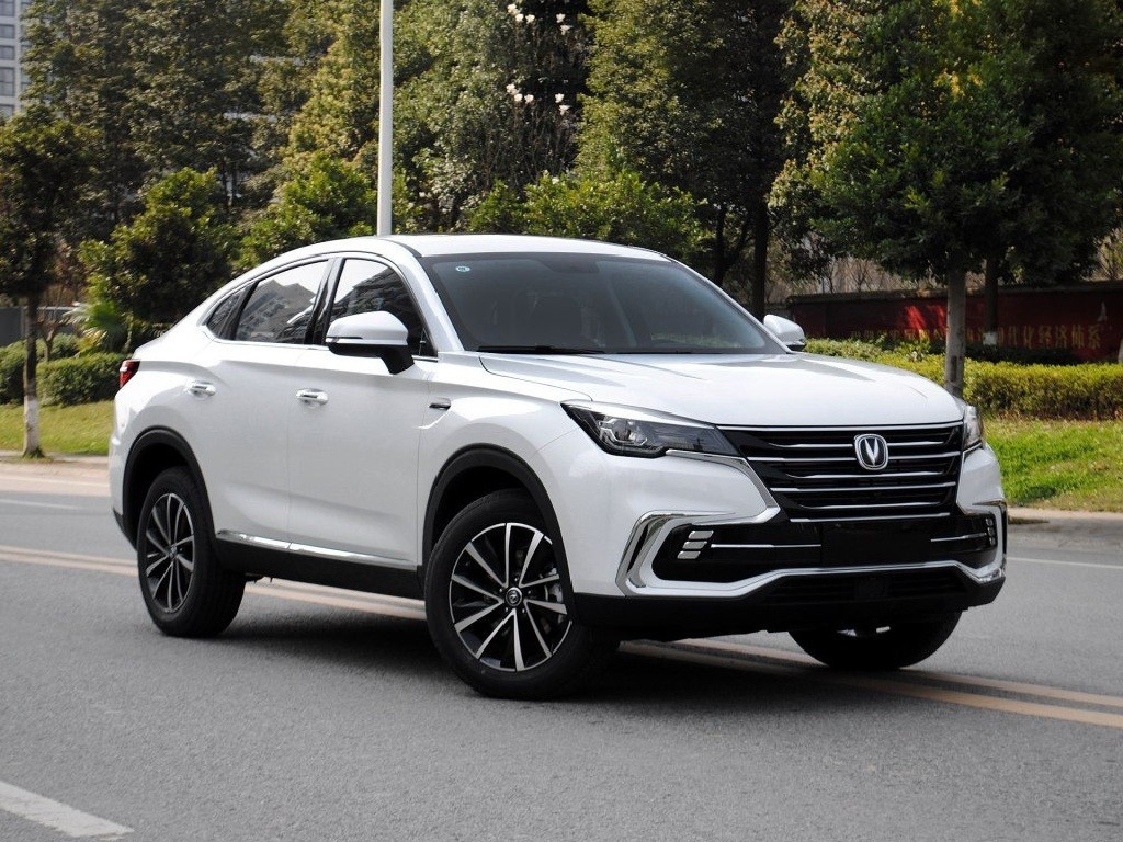 长安CS85最新报价与时代之光,瞩目之选