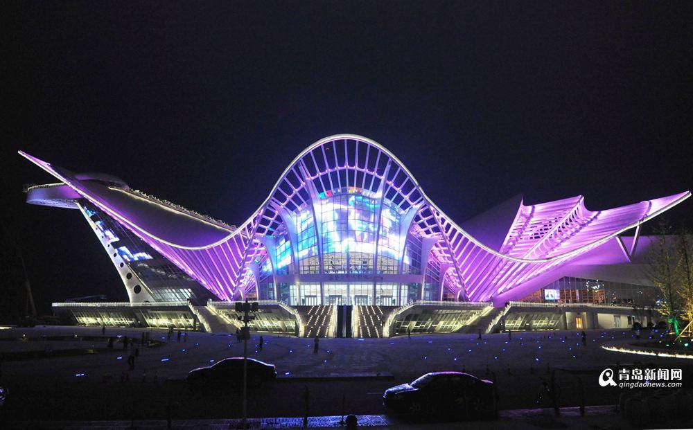 凤凰秀场最新版，友情与爱的温馨舞台展示