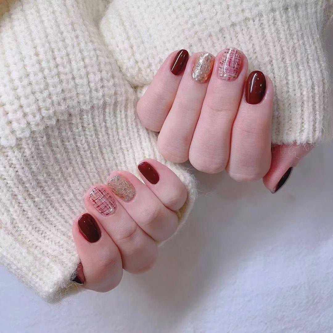 最新款指甲美甲,时尚潮流下的个性表达与立场探讨