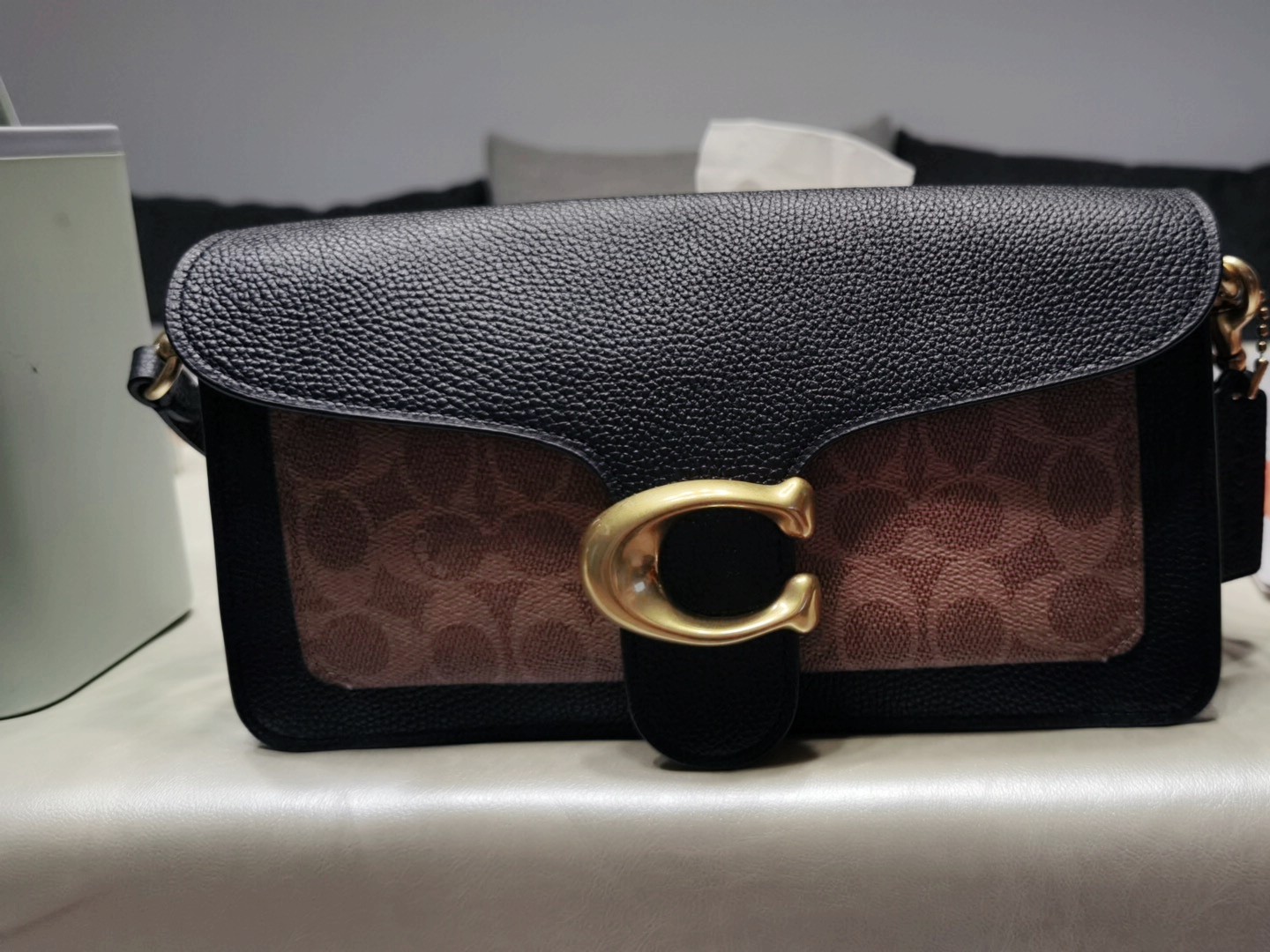 重磅推荐,蔻驰酒神最新款,独特魅力瞬间俘获你的心!