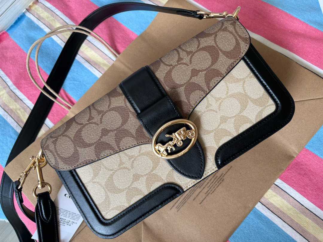 蔻驰酒神最新款,自信与成就感的时尚之选