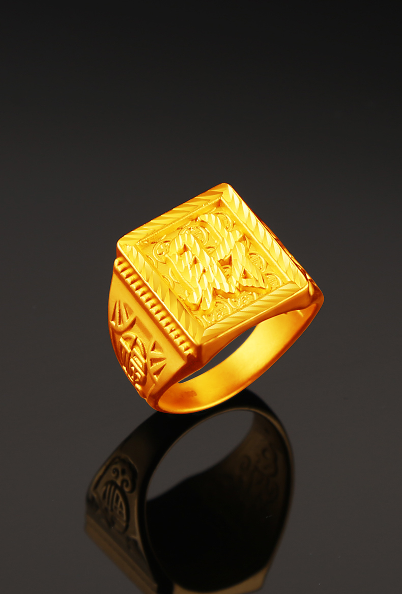 金戒指男最新款,金戒指男最新款,一段关于友情与陪伴的温馨故事