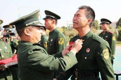 士官转业政策解读,关于服役满12年的转业政策更新资讯