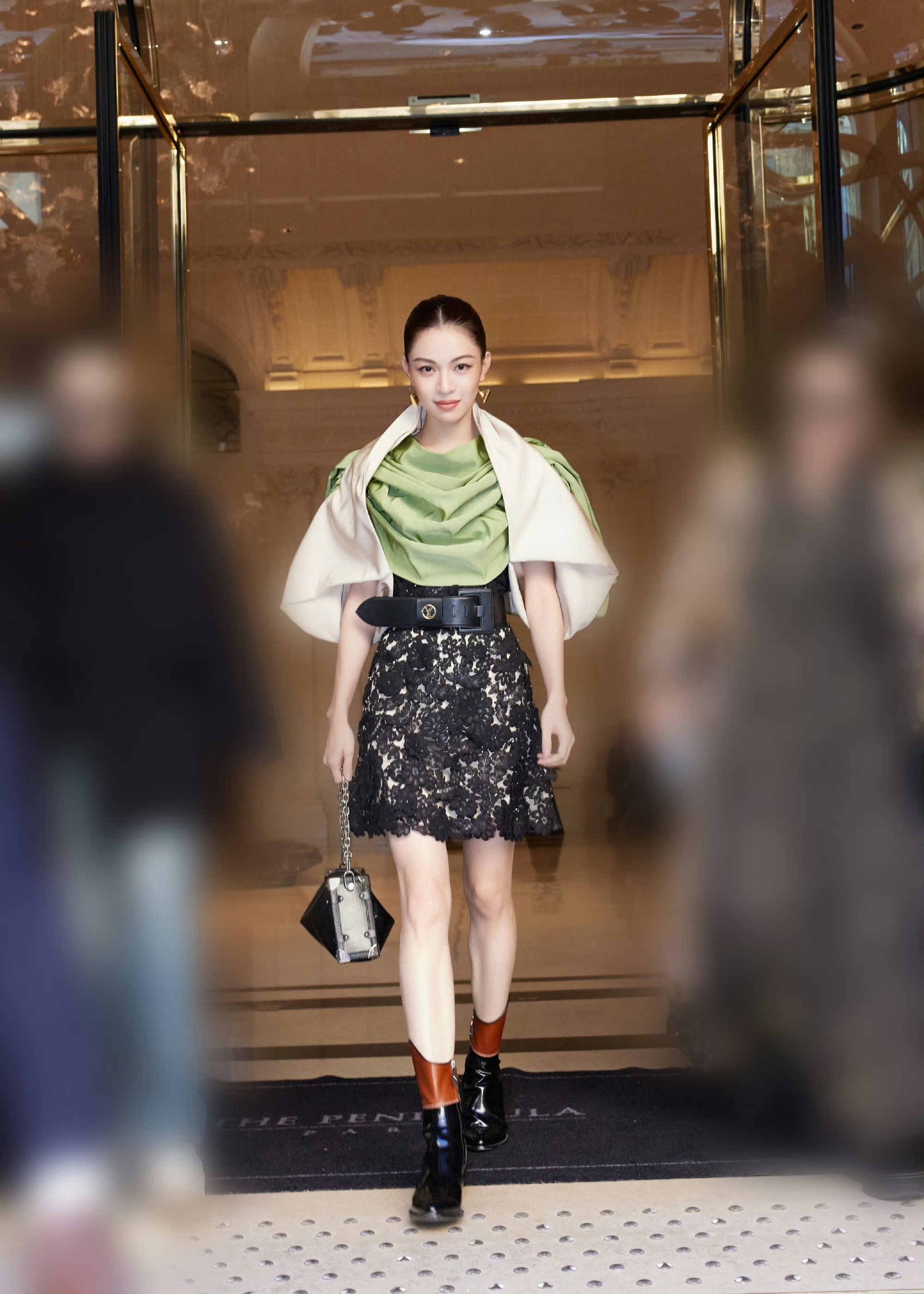 LV时装秀,自然美景中的旅行探索之旅