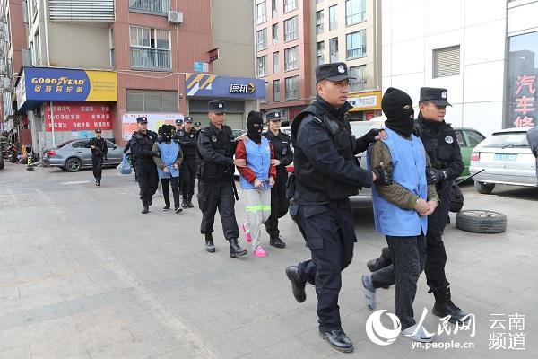 昆明小巷深处的神秘小店揭示最新骗局揭秘