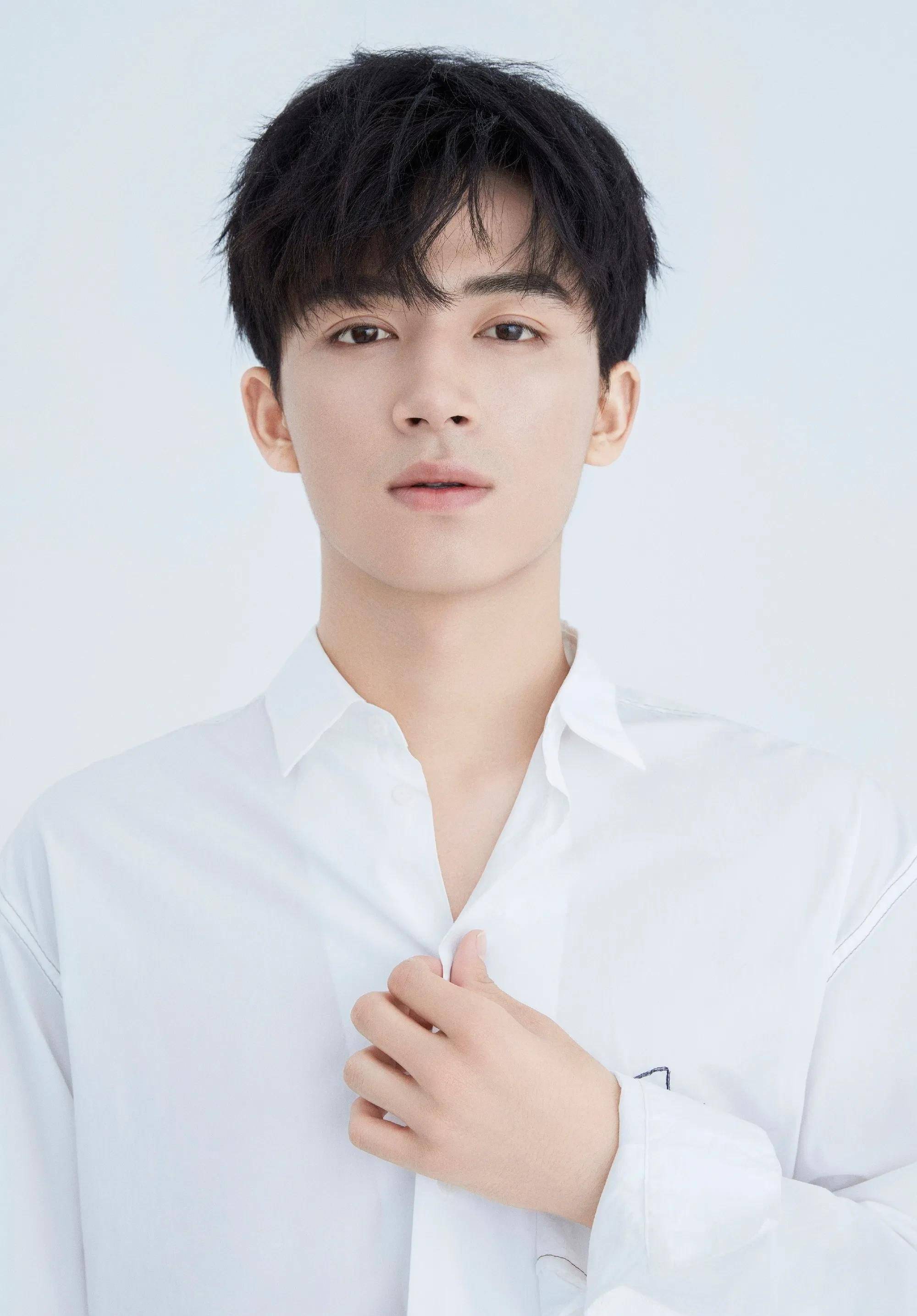 明星大全男,科技潮流引领者,热门产品一网打尽