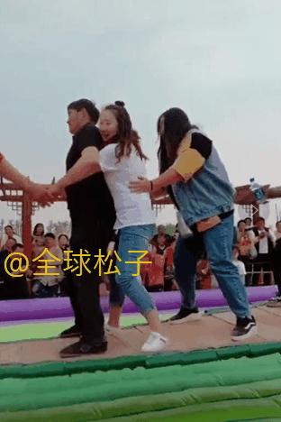 大衣哥最新动态揭秘,小巷深处的隐藏美食探秘之旅