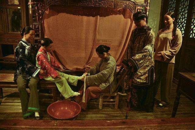 民国小姐裹脚的电视剧