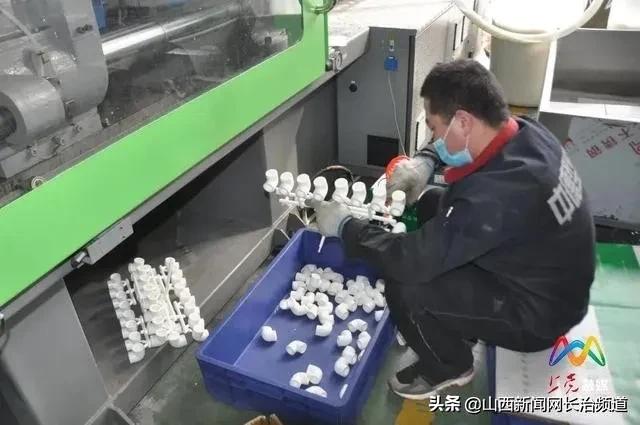 注塑机维修专业人才急聘，共创高效生产环境新篇章