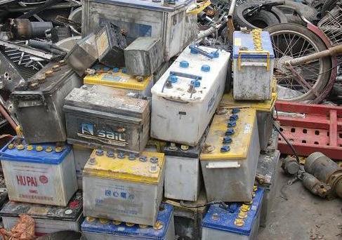 废电瓶最新价格,市场走势、影响因素及案例分析揭秘。