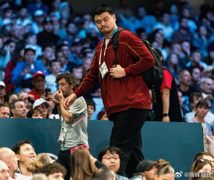 姚明最新动态揭秘,篮球巨星的辉煌历程与时代地位回顾