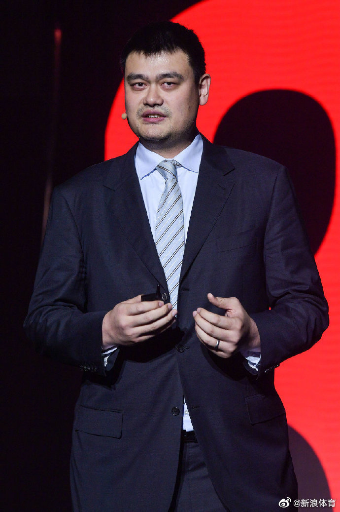 姚明最新动态揭秘,篮球巨星的辉煌历程与时代地位回顾