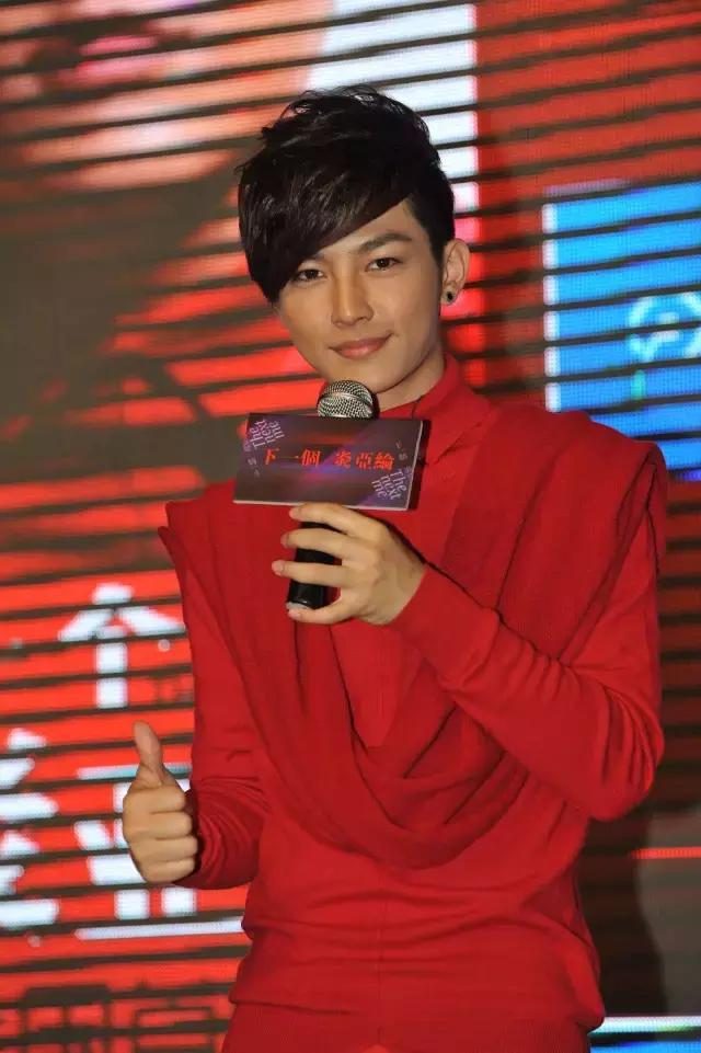 炎亚纶明星大侦探，温馨日常探案之旅