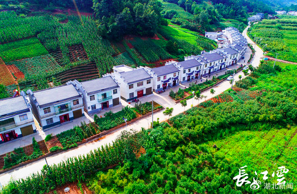 竹山县宝丰镇最新消息,竹山县宝丰镇最新消息,探索自然美景的旅行,寻找内心的平静