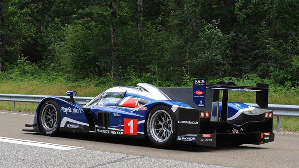 世界顶级跑车比赛,速度与激情的极致展现视频欣赏