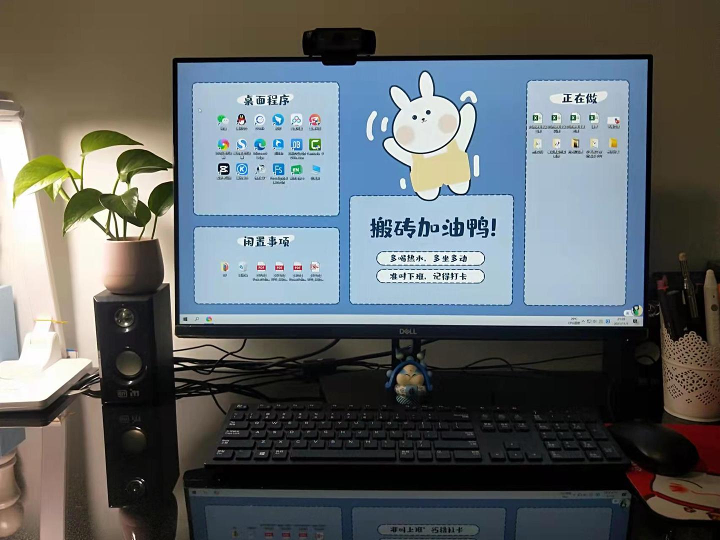 小巷深处的视觉盛宴，最新电脑桌面壁纸精选