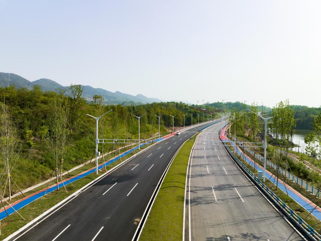 重庆东环铁路最新进展，科技与生活的无缝衔接奇迹揭秘！