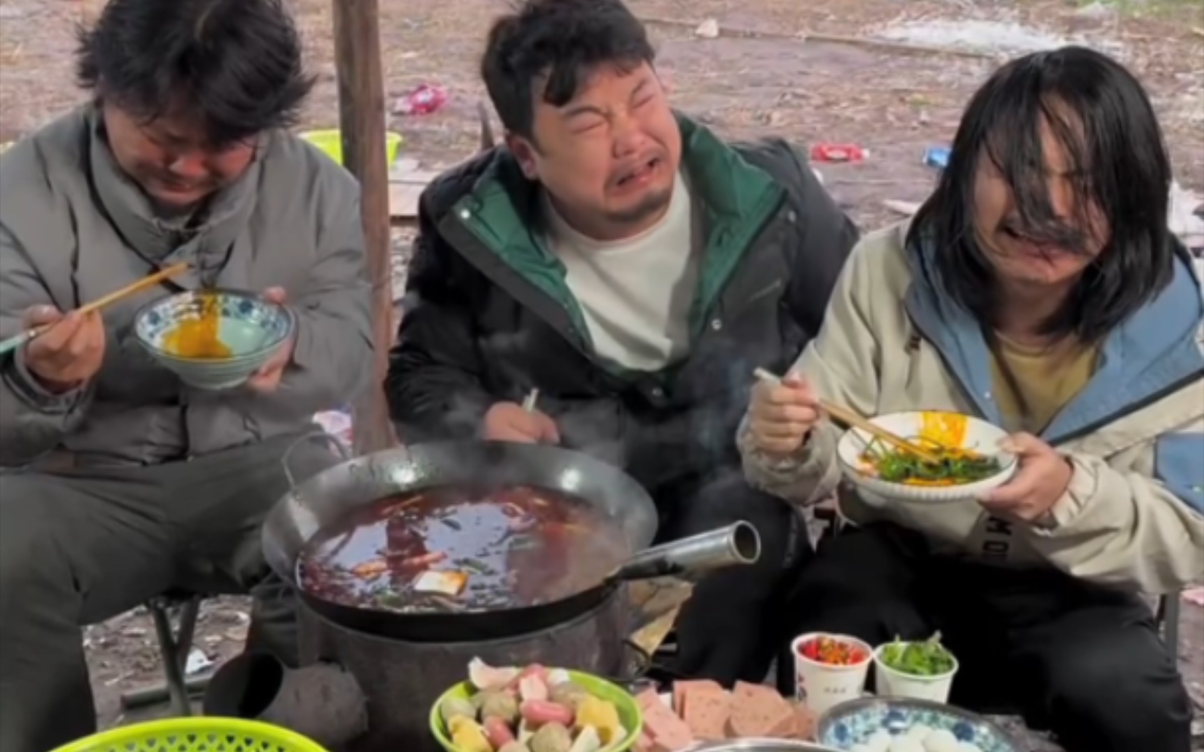 山锅兄弟，户外美食与探险之旅的完美融合最新视频揭秘！