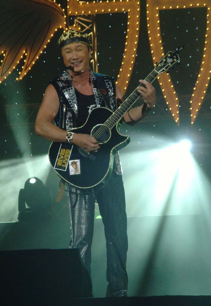 许冠杰电影，经典港片的时代印记